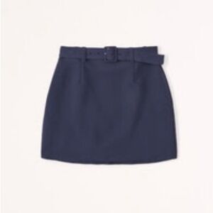 Abercrombie & Fitch Navy Blue belted menswear skort. Never worn w/o tags. Size M